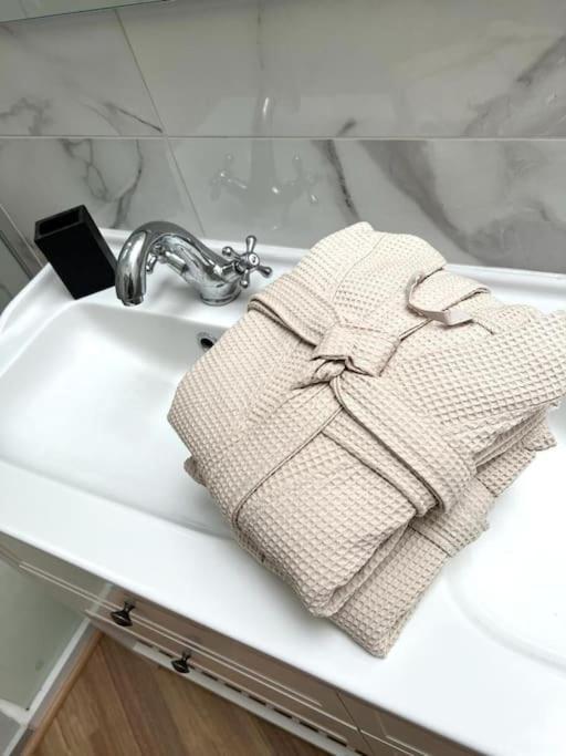 Apartmán Cosy T3 Centre Reims/Pkg Prive Exteriér fotografie